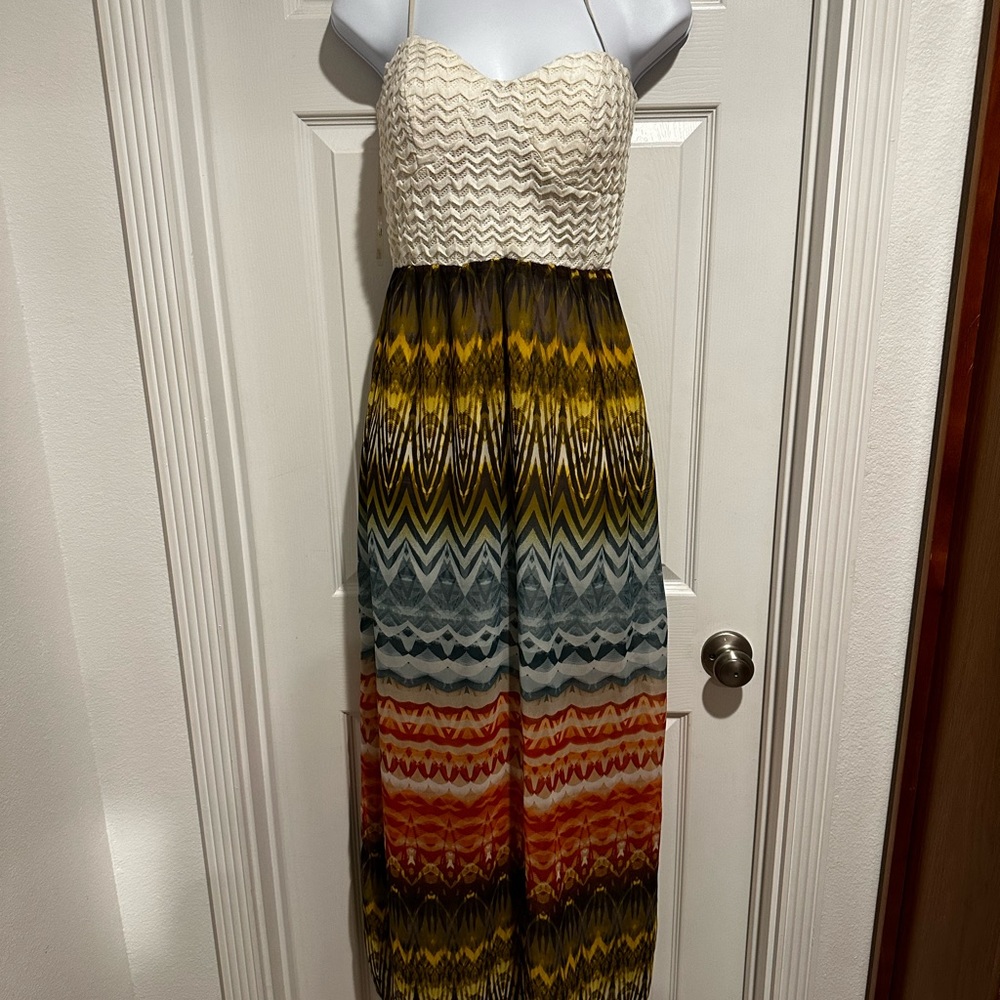 Long large strapless and backless summer dress